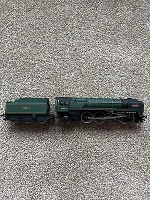 Hornby ‘Britannia’ Class Locomotive • £40