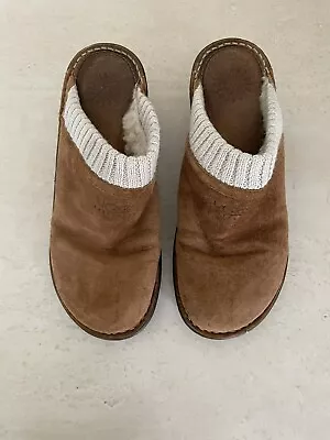 UGG Gael Mules Slide Wedge Clogs Chestnut Suede Leather Shearling Lined US 9 • $22.99