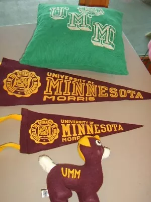 Vintage University Of Minnesota Morris Pennants Pillow Animal Logo • $20