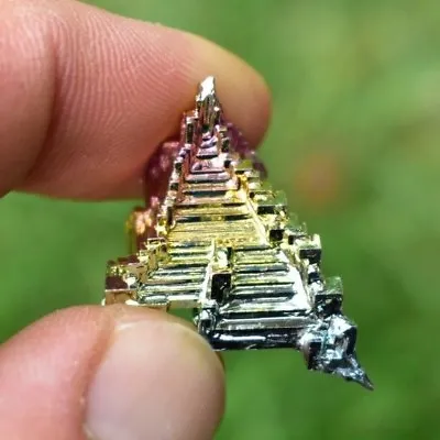 1 Rainbow Bismuth Crystal 1-3cm Titanium Specimen Mineral Chakra ✔Quick Postage✔ • £5.99