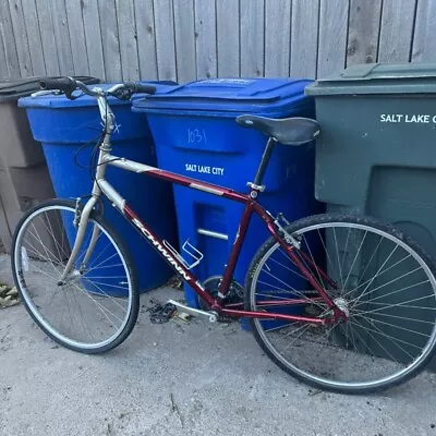 Schwinn Sierra 700 Hybrid • $140