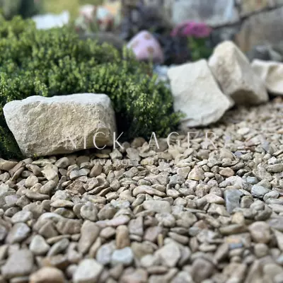 Decorative Chippings - 20mm - Cotswold Buff - Garden - Driveways -  20kg • £18