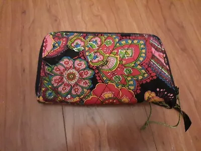 NWOT ~ Vera Bradley Symphony In Hue Zip Around Wallet • $29.99