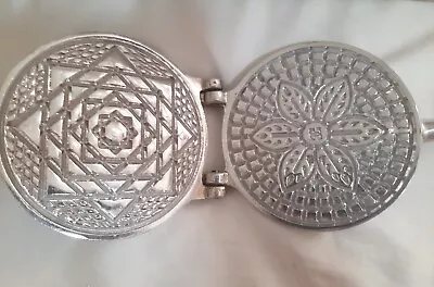 Pizzelle Iron Cookie Maker/ Wood Handles In Box Made In Italy Cast Aluminum Vtg • $45.99