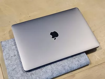 2020 Model MacBook Pro 13.3  Intel Core I5 1.4GHz - A2289 - 8GB Ram 500GB SSD • $800