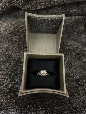 10k White Gold Bridal Ring Set Size 7 • $299.99