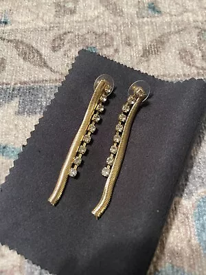 Gold Rhinestone Dangle Earrings Simply Vera • $0.99