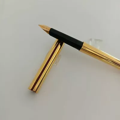 S.T Dupont 925 Vermeil Fountain Pen 18kt Gold Nib • $238