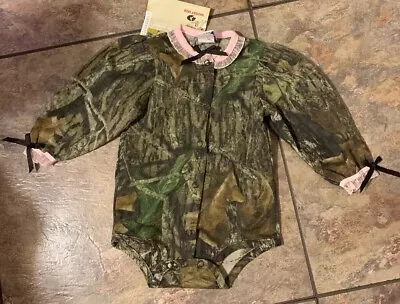 NWT Girl's Long Sleeve Mossy Oak Break Up W/Pink Lace Trim Easy On Size 6-12M • $15