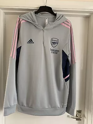 £30 • Buy Arsenal Adidas 22/23 Training Top L