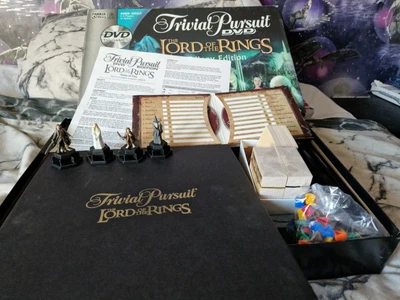 £9.99 • Buy Lord Of The Rings Trivial Pursuit DVD Trilogy Edition - Donating  To RSPCA 