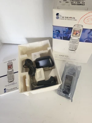 $23.99 • Buy Audiovox CDM-8910 Silver And Blue  Ce Flip Phone Untested Complete 