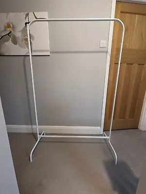 IKEA MULIG Clothes Rail Rack White 601.794.34.        RM12 Hornchurch • £8.50