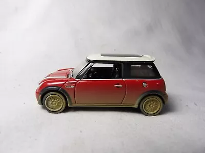 The Italian Job Mini Cooper S   2004 Johnny Lightning Hollywood On Wheels   1:64 • $8.99