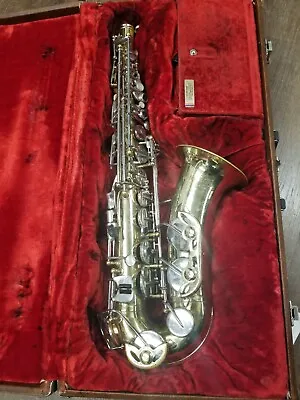 Armstrong 3000 Brass Alto Saxaphone With Case • $79