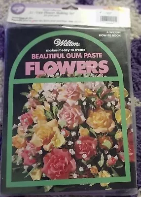 NIP Wilton Gum Paste Flower Making Set (32 Pieces) Vintage 90’s Cake Decorating • $11.99