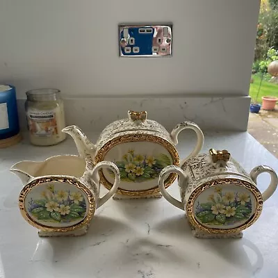 Sadler Barrel Shaped Teapot Milk Jug And Sugar Bowl With Primrose Pattern • £64.99