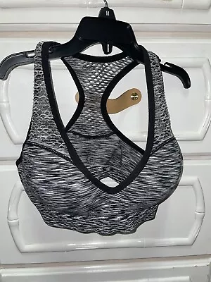 Victorias Secret Molded Cup Sports Bra Medium • $5.99