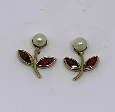 Pretty VINTAGE 9ct GOLD  PEARL & GARNET FLOWER  STUD EARRINGS - GOOD CONDITION • £32