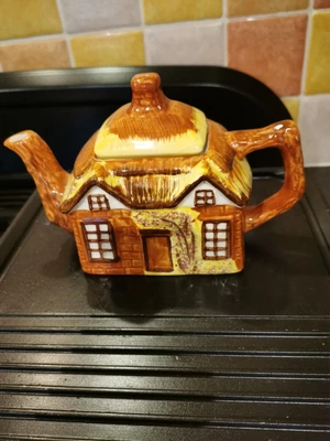 £4 • Buy Vintage Price Kensington Cottage Ware 1945 Teapot & Lid Reg No 845007 Pottery