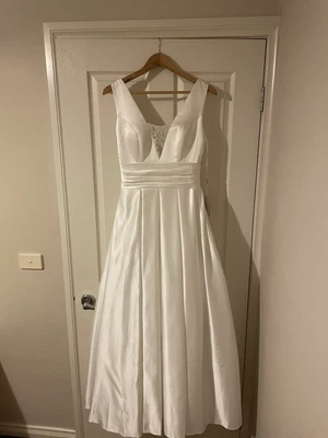 $300 • Buy Wedding Dress - New With Tags