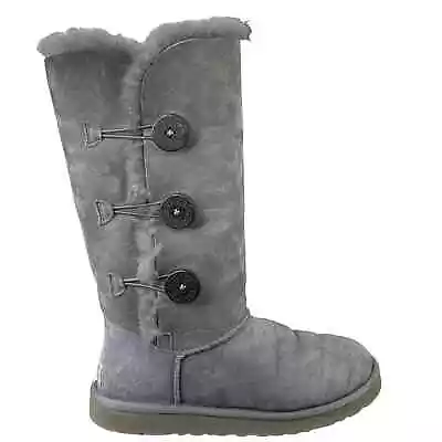 UGG Women’s Bailey Button III Grey Suede Winter Boot Size US 8 • $33