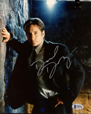 DAVID DUCHOVNY SIGNED AUTOGRAPHED 8x10 PHOTO FOX MULDER X-FILES BECKETT BAS • $185