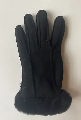 NWT UGG Shearling Perf Sheepskin GLOVE | SINGLE LEFT HAND | Black Sz MEDIUM • £16.11