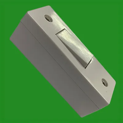 1x 1 Gang 2 Way Architrave Light Switch And Pattress Box 10 Amp White 220-250V • £5.45