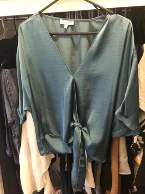 $30 • Buy Forever New Top Never Worn 