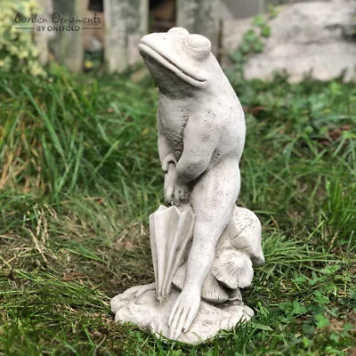 Umbrella Frog Toad Hand Cast Stone Outdoor Garden Ornament Statue Patio Home • £49.90