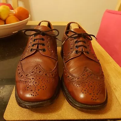 TOP QUALITY ALL LEATHER COUNTRY BROGUES By LOAKE SIZE 9. • £59.99