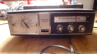 $23.79 • Buy Lloyd's Solid State FM/AM Clock Radio JJ-9420 Taiwan Clock & Radio Work