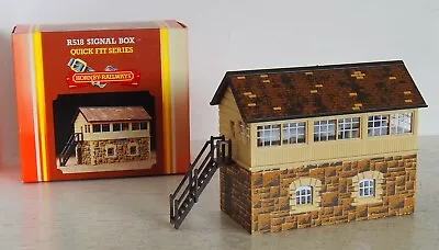 £2.99 • Buy Hornby R518 Signal Box, Oo Gauge Station Yard, Platform Trackside Scenery