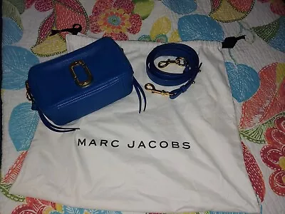 Marc Jacobs Softshot 21 • $145