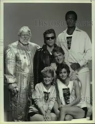 1985 Press Photo Cast Of The Television Series  Misfits Of Science  - Hcp30779 • $19.99