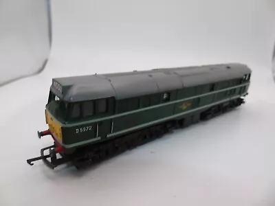 Hornby Class 31  D5572 In BR Green Livery OO Gauge • £29.95