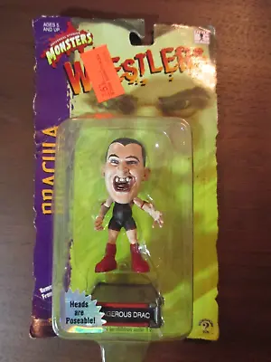 Universal Studios Monsters Wrestlers Dracula (Slideshow Toy 2000) • $8.99