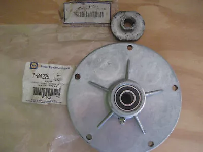 Murray Mower Parts Spindle P#7-04229  & Double Pulley Hub P#7-04459 New Open • $19.95