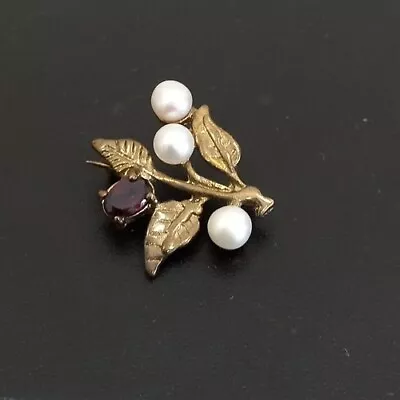 Vintage BRASS 1ct 7.5x5.5mm  Garnet 3x4mm Near Round Pearl BROOCH 30x20mm 7gs • $0.01