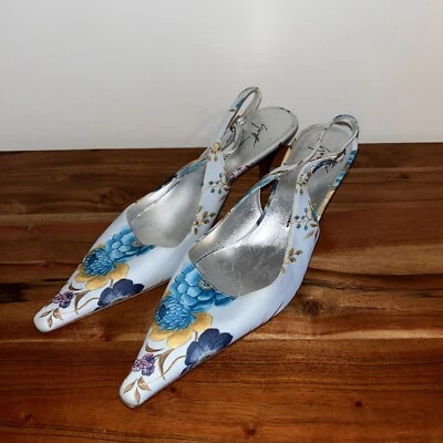 $125 • Buy Giuseppe Zanotti Floral Sling Back Kitten Heels Y2K Size 38 US 8