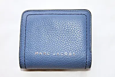 New Marc Jacobs Leather Bifold Small Zip Wallet • $49.50