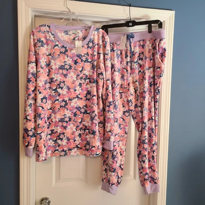 $28 • Buy NWT Vera Bradley Rose Blush Pajamas Top Size 18 Pants Size 16 Fleece Rare