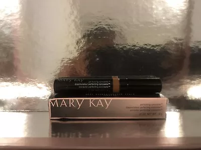 Mary Kay Perfecting Concealer Light Bronze 0.21oz • $14