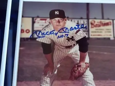 SIGNED MICKEY MANTLE 8x10 FRAMED PHOTO PSA/DNA CERTIFIED W/ LOA ~ AUTO AUTOGRAPH • $850