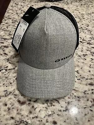 [911608-95R] Mens Oakley CHALTEN CAP • $17.95