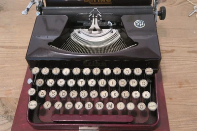 £150 • Buy Erika Naumann Typewriter Vintage 1940s. Hungarian, Rare.