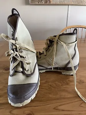 Hodgman Caster Wading Shoes. 3 Ply Canvas.  Size 10. USED TWICE • $25