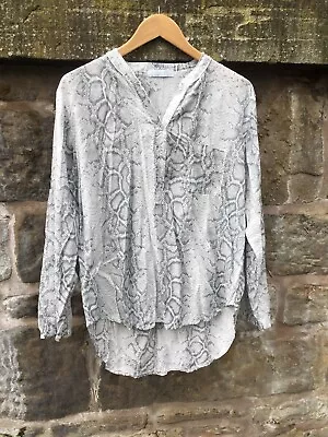 £7.99 • Buy Sarah Tempest Made In Italy Blouse Top Sze L White Grey Snakeskin Hi-low Sleeve