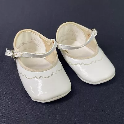 VINTAGE BABY SHOES Infant Leather Soft SHOES White Plastic Size 1 • $10.20